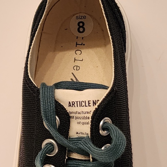 Article No. 1007-1-2193 Dynatec Black w/Green Laces Canvas Sneakers Men’s Size 8 - Picture 7 of 11